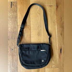 Lululemon Festival Bag 5L